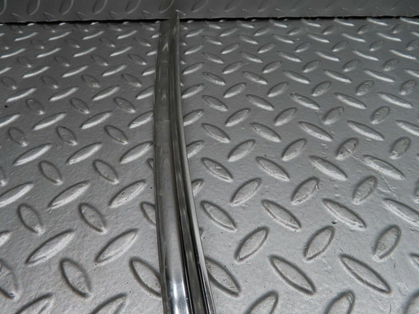 20539 Mercedes-Benz R107 450SL Soft Top Cover Chrome Moulding Trim
