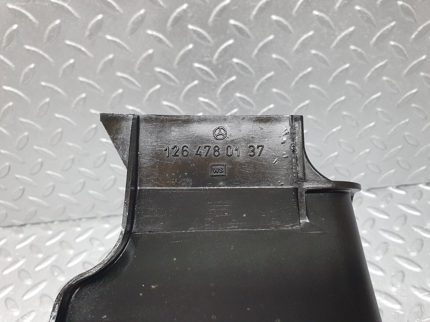 43715 Mercedes-Benz C126 380SEC Coupe Fuel Pump Protective Cover 1264780137