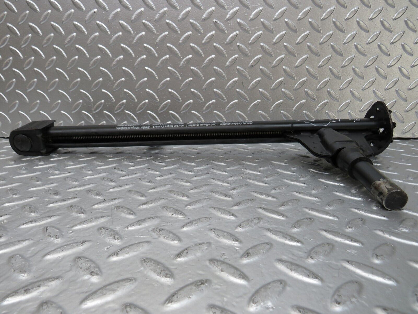25891 Mercedes-Benz W124 280E Car Jack 1405830015