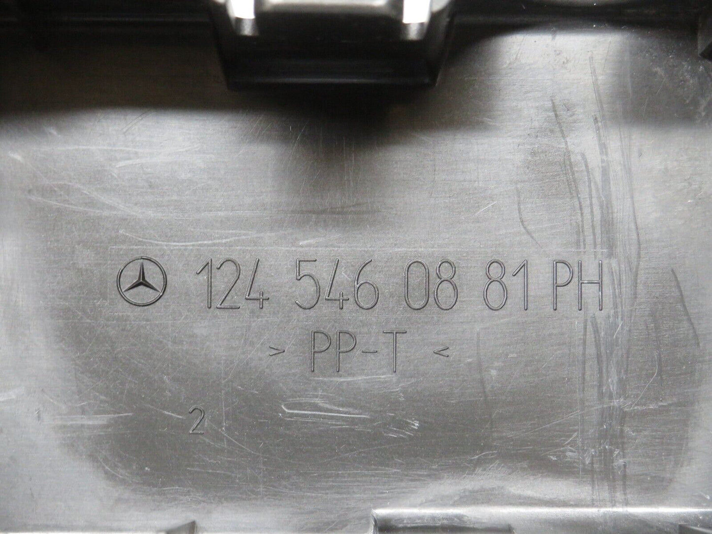 31249 Mercedes-Benz S124 220TE Wagon Cable Connect Cover 1245460881