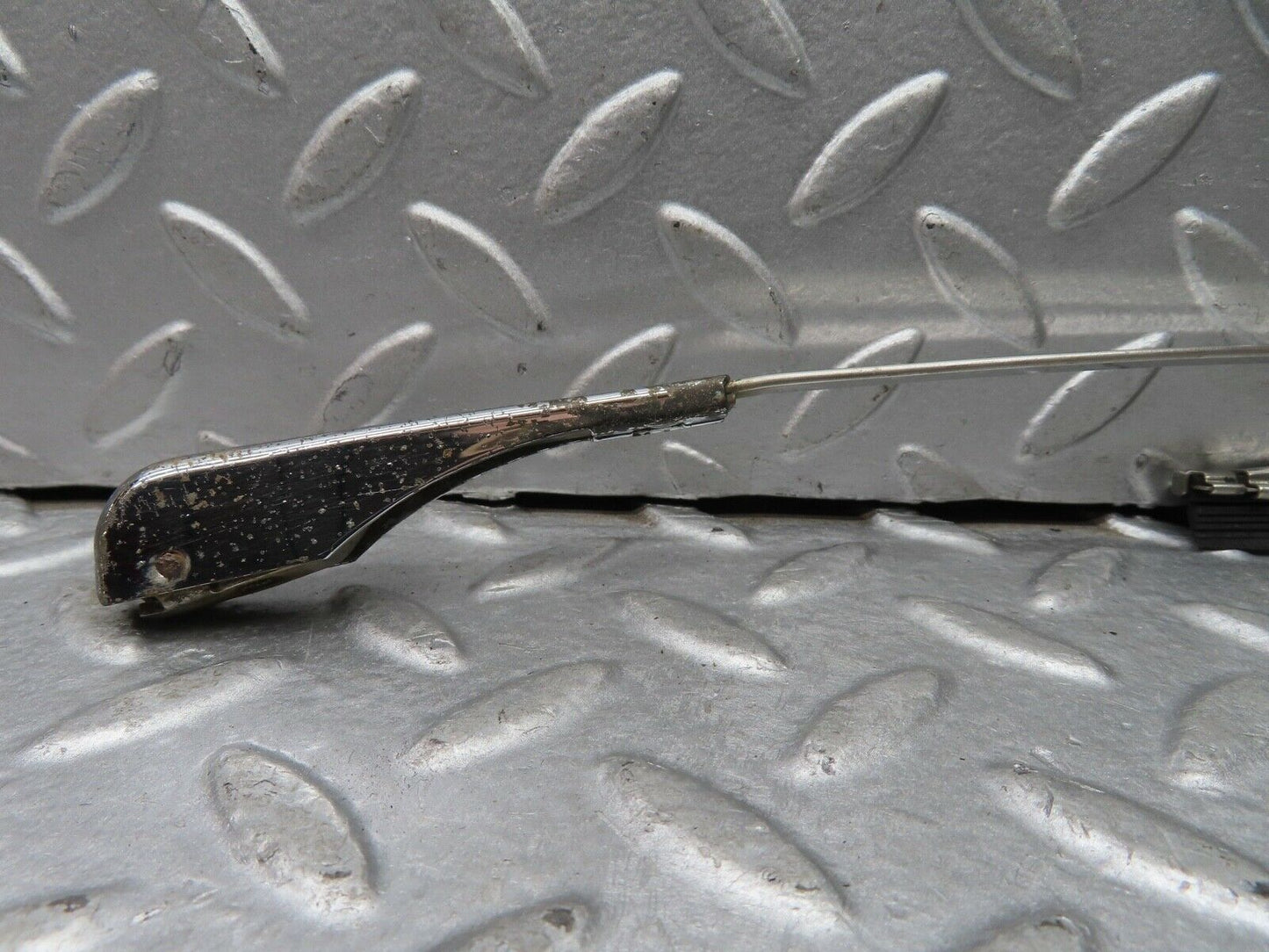 18683 Mercedes-Benz W120 W121 Ponton Wiper Arm