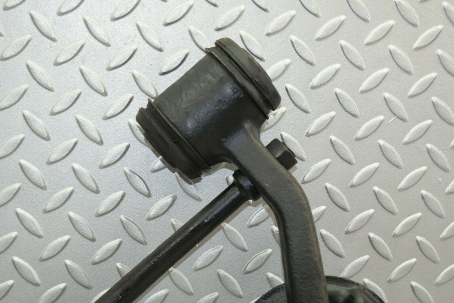 2699 Mercedes-Benz W116 350SE Front Left Lower Control Arm 1163333605