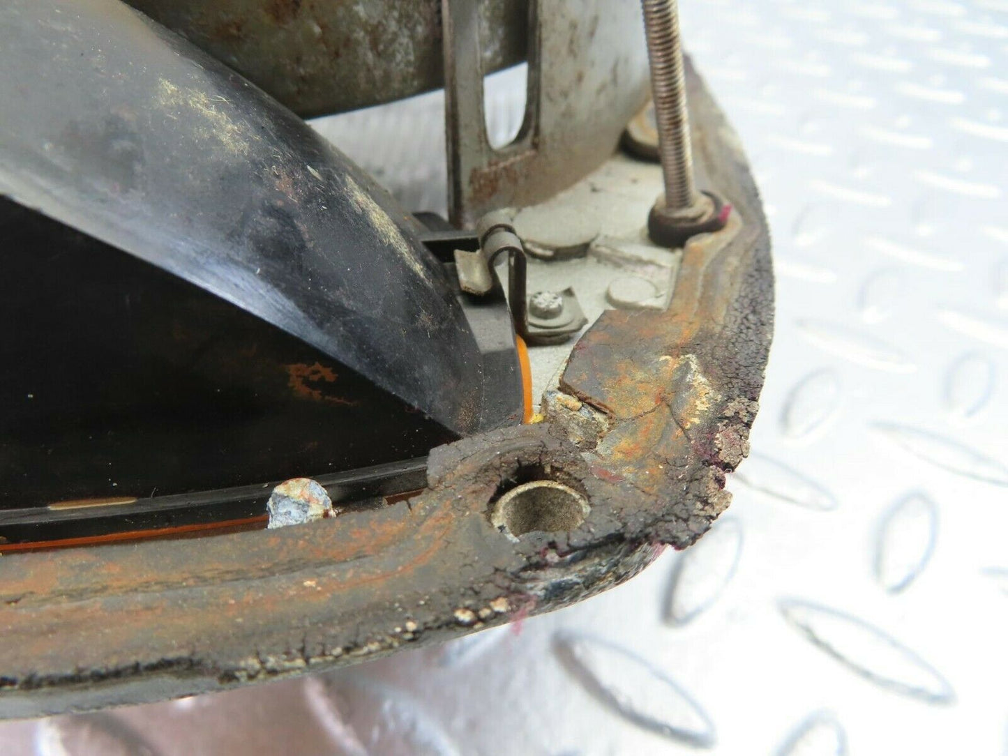 10635 Mercedes-Benz W115 Pre Facelift Headlight Hella Left or Right