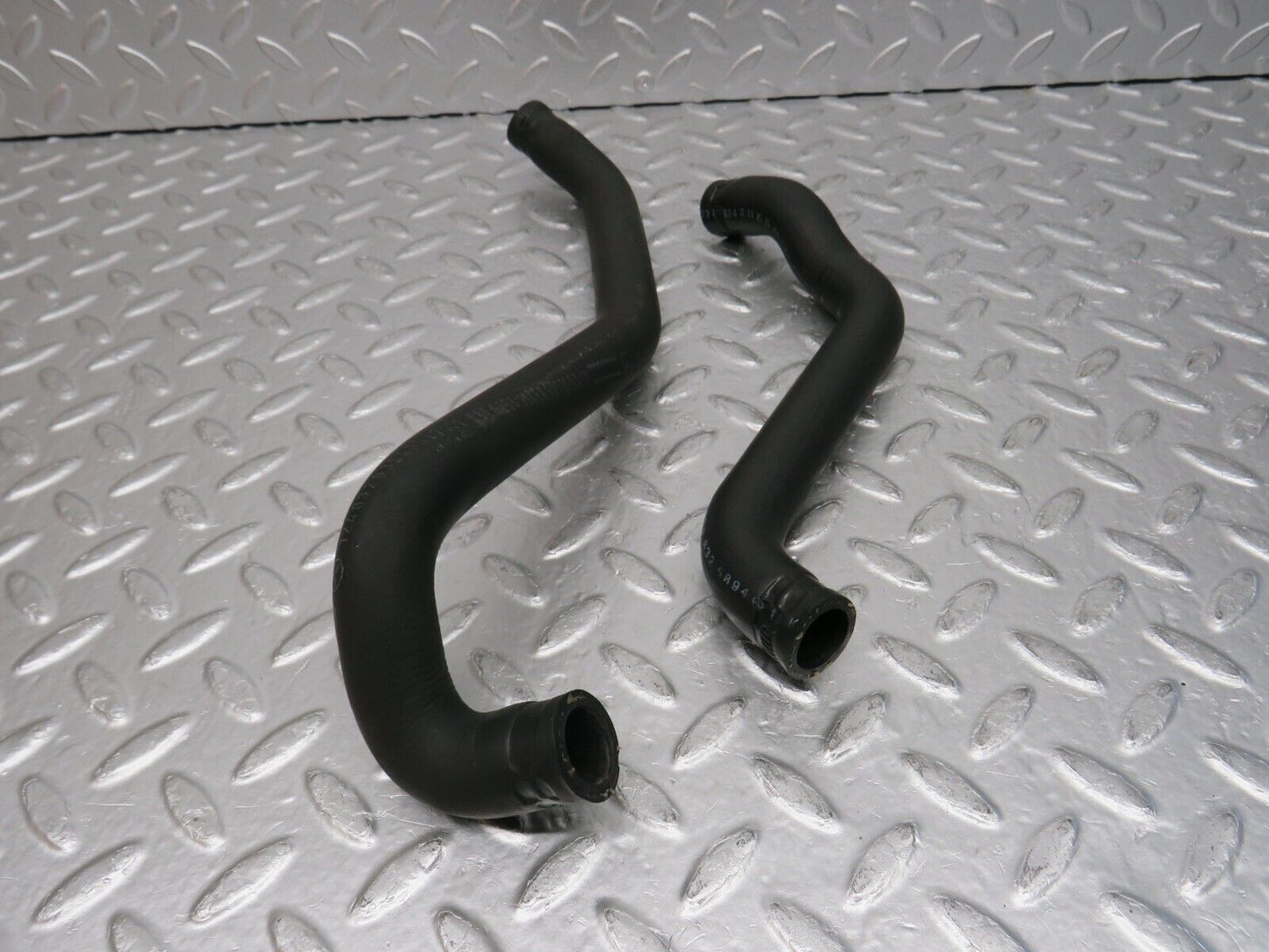 32550 Mercedes-Benz S124 300TE Wagon Water Cooling Hose 1248325894 1248326394