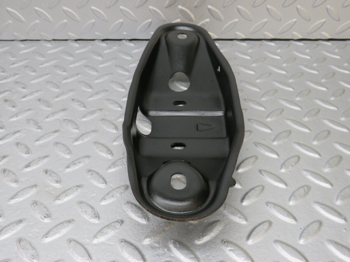 36781 Mercedes-Benz W201 190E Gearbox Mount Bracket