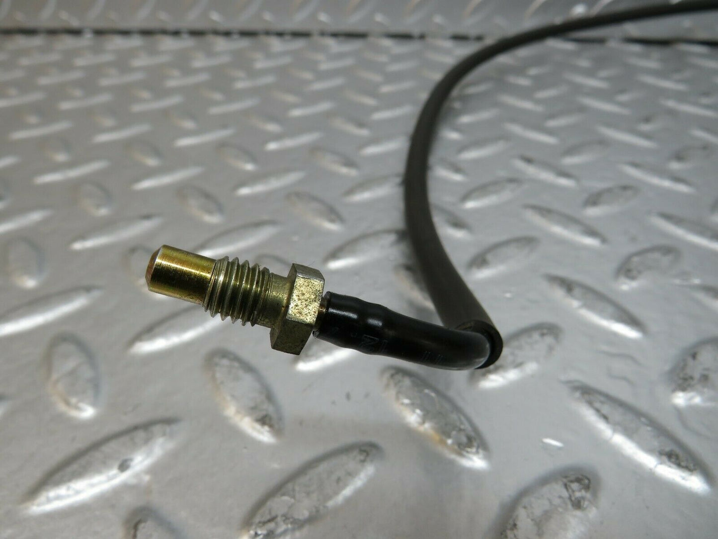 23598 Mercedes-Benz W114 280E Oil Pressure Gauge Pipe