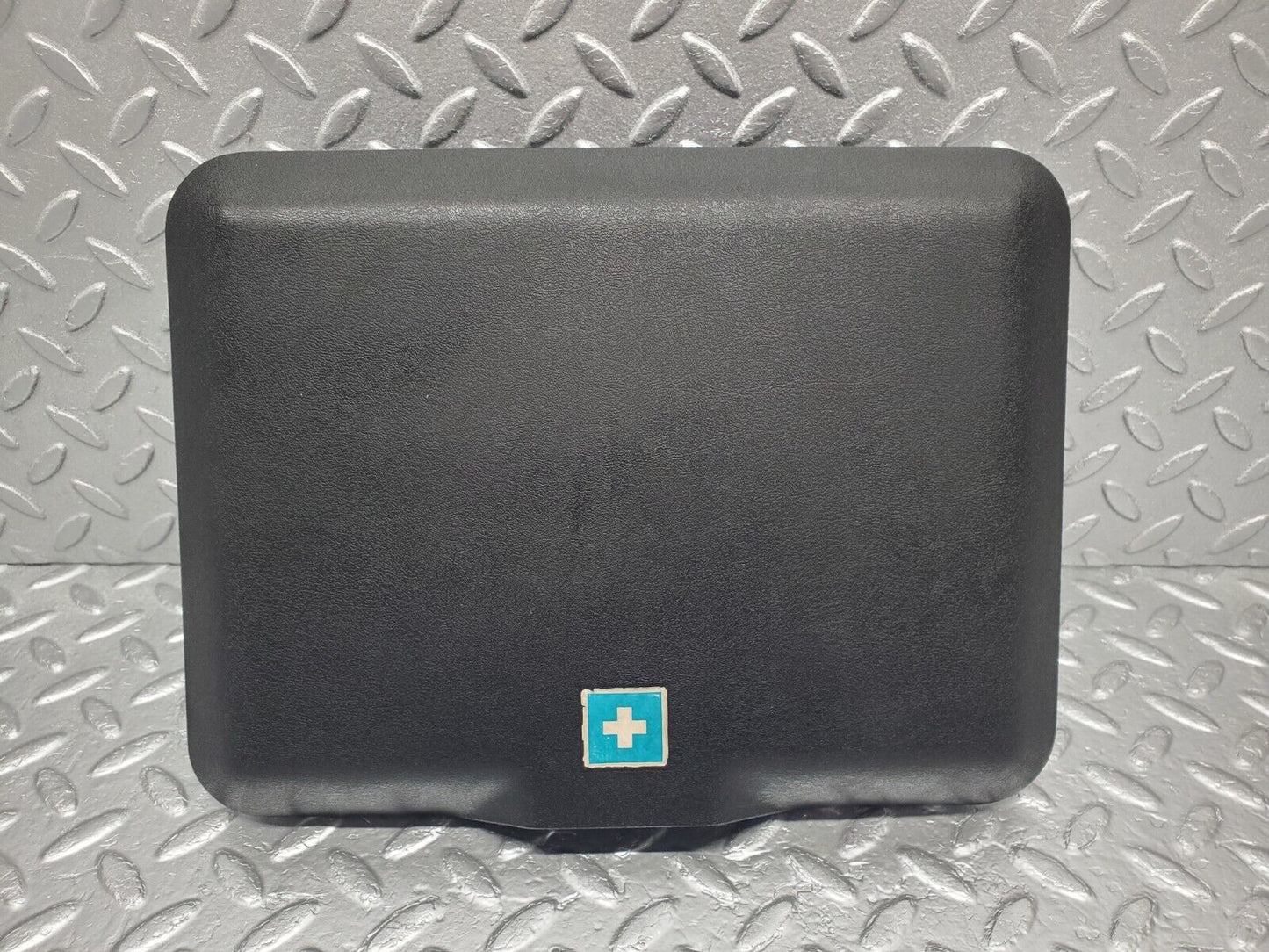 46452 Mercedes-Benz C123 280CE Coupe First Aid Box 1238650353