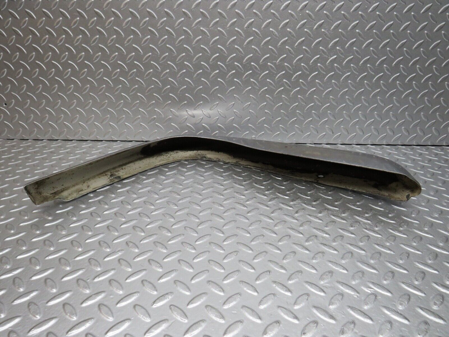 0406 Mercedes-Benz W108 280SE Front Upper Bumper Left