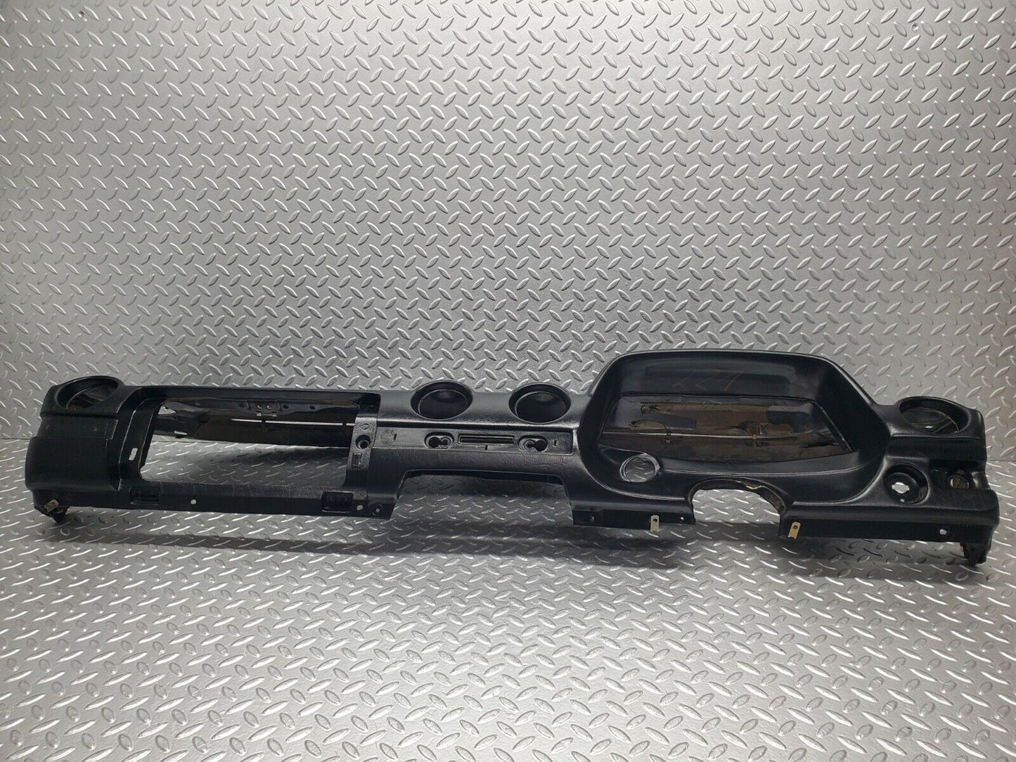 46497 Mercedes-Benz C123 280CE Coupe Dashboard Black