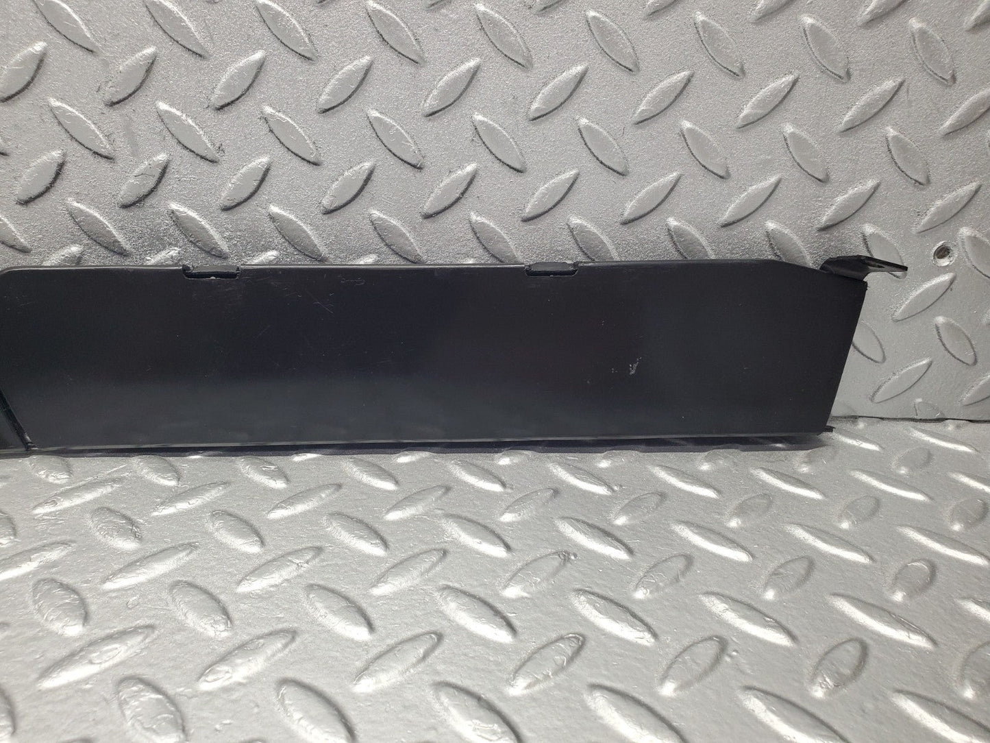 W201 Baby Benz rear right cable channel used OEM