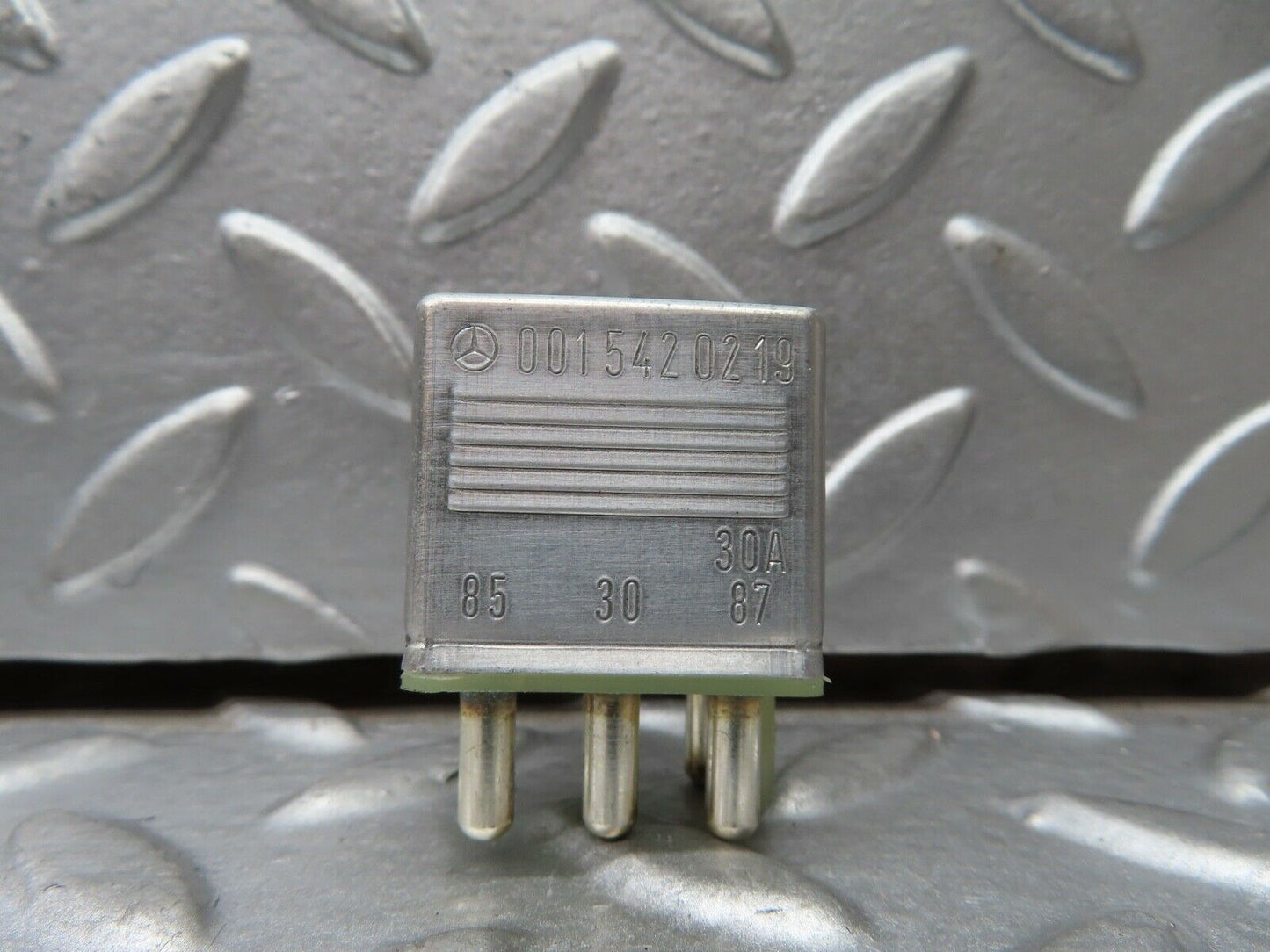 19710 Mercedes-Benz C140 CL420 Coupe Electric Window Relay 0015420219