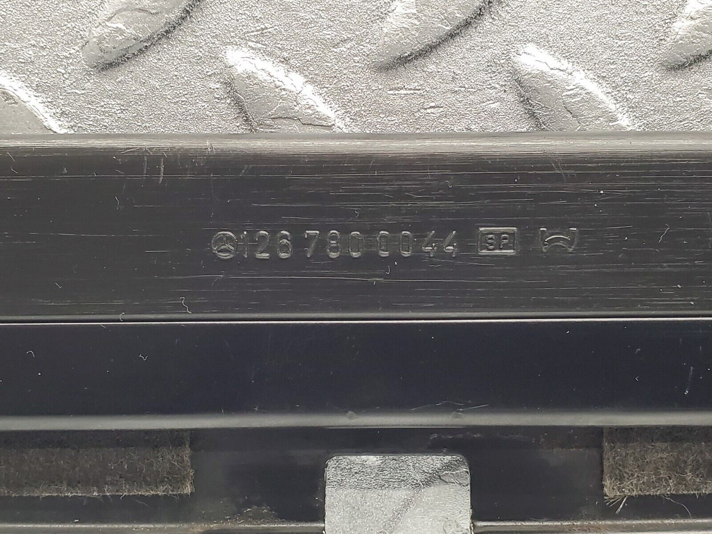 44096572