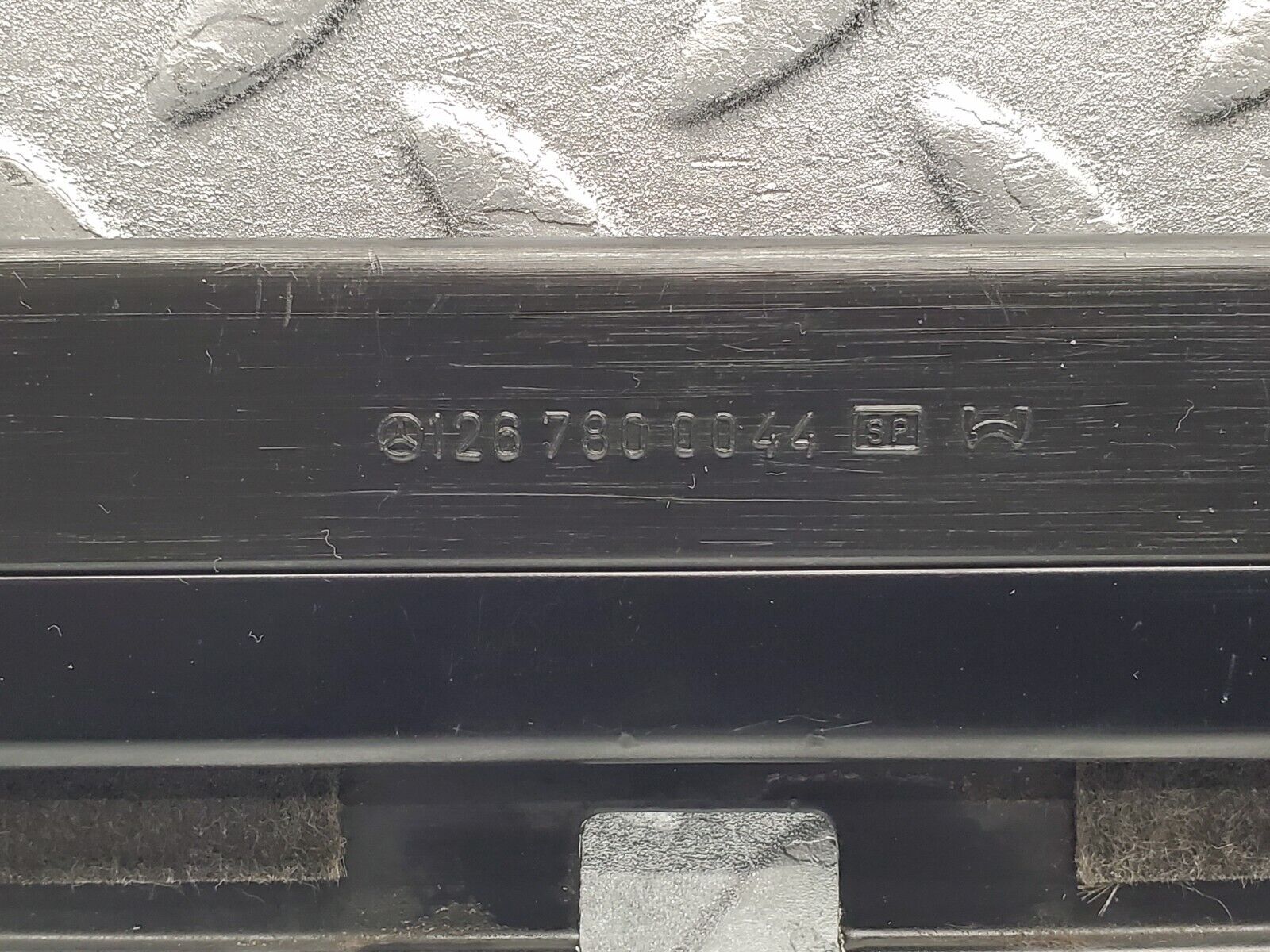 44096572