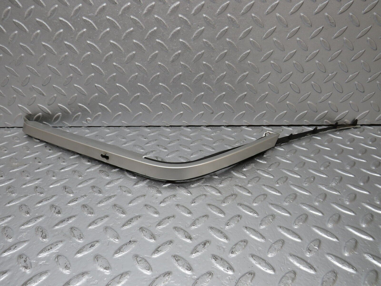 39695 Mercedes-Benz R129 320SL Coupe Left Headlight Lower Trim 1298260577 1298260777