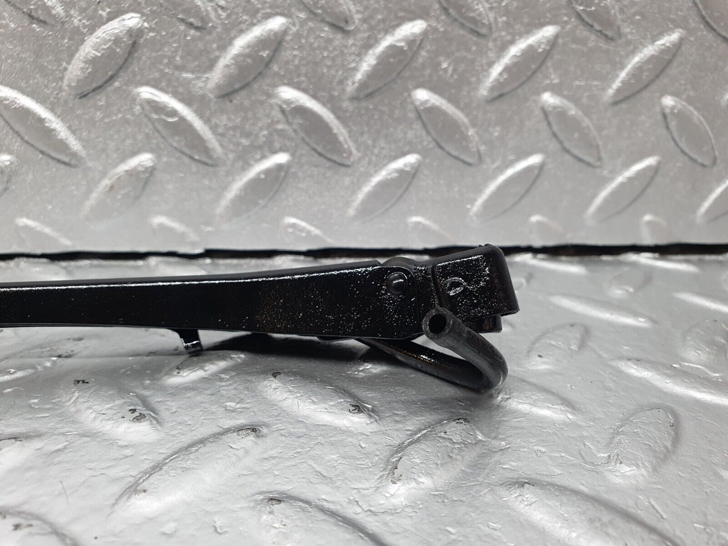 42348 Mercedes-Benz R129 320SL Coupe Headlight Wiper Arm Left Side