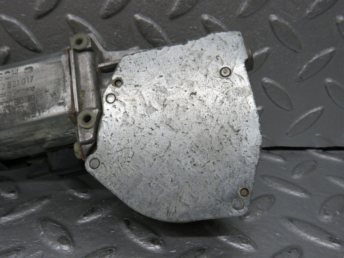 39194 Mercedes-Benz R107 500SL Coupe Left Door Window Regulator Motor Bosch 0130821017