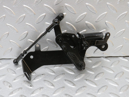 31534 Mercedes-Benz S124 220TE Wagon Throttle Linkage