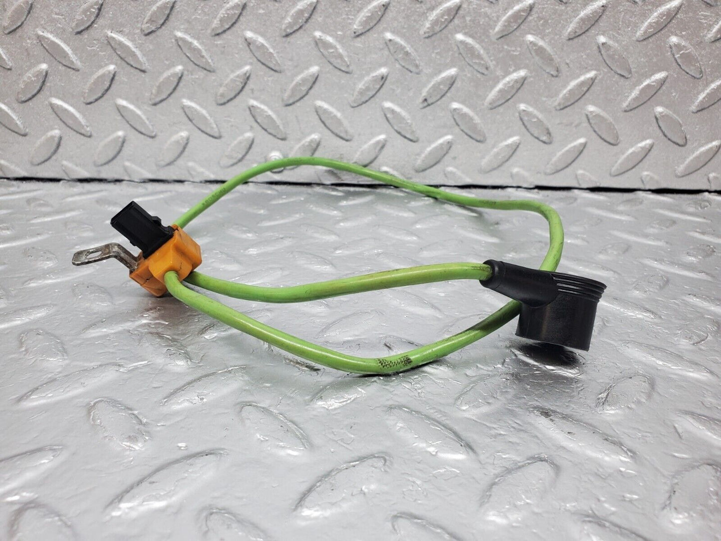45441 Mercedes-Benz 280E M110.988 Ignition Control Unit Cable 09961761