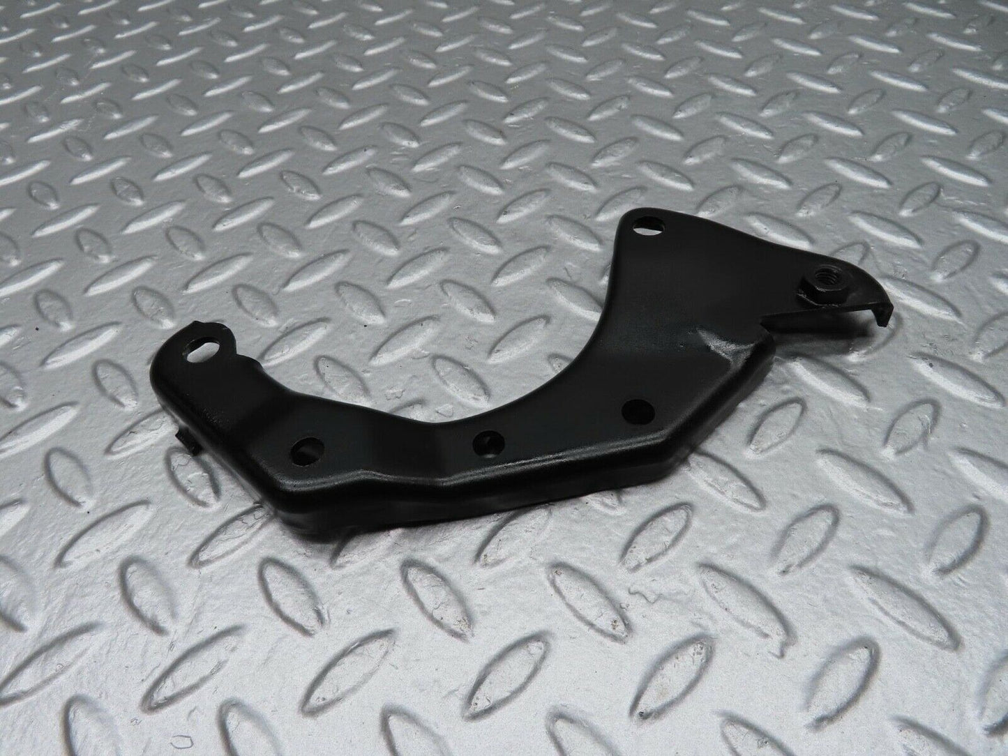 14805 Mercedes-Benz W201 190E Power Steering Pump Bracket