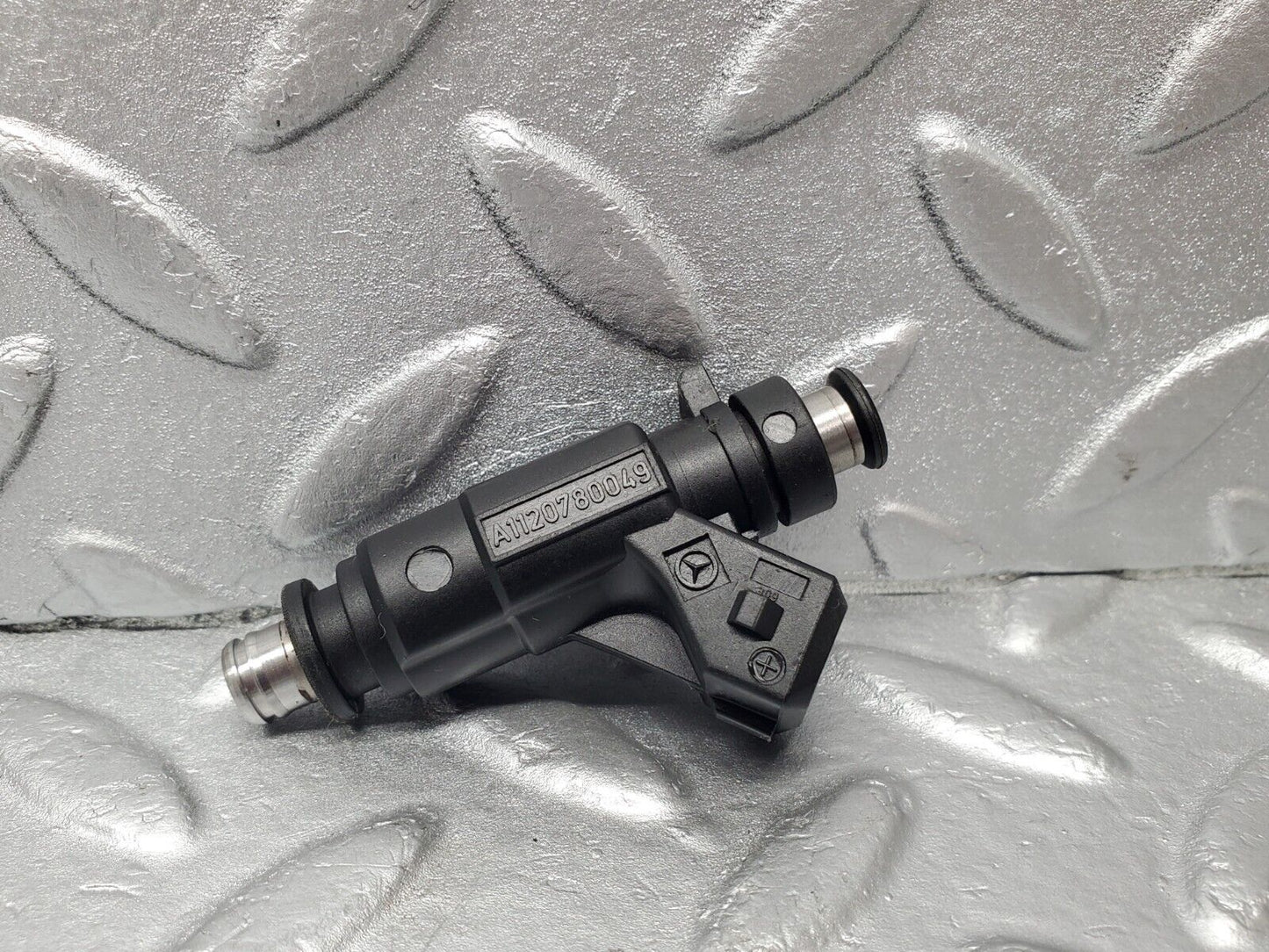 46777 Mercedes-Benz R129 320SL Coupe Fuel Injector Bosch 0280155742 1120780049