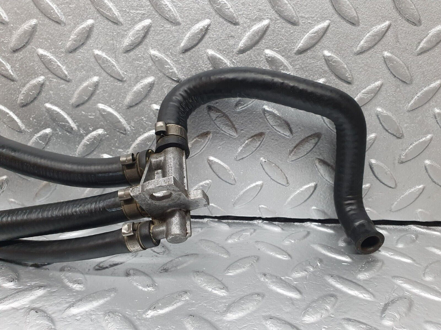 42813 Mercedes-Benz W201 190 2.0L Distributor For Carburettor With Hoses 1022030029 1022030682 1022031182
