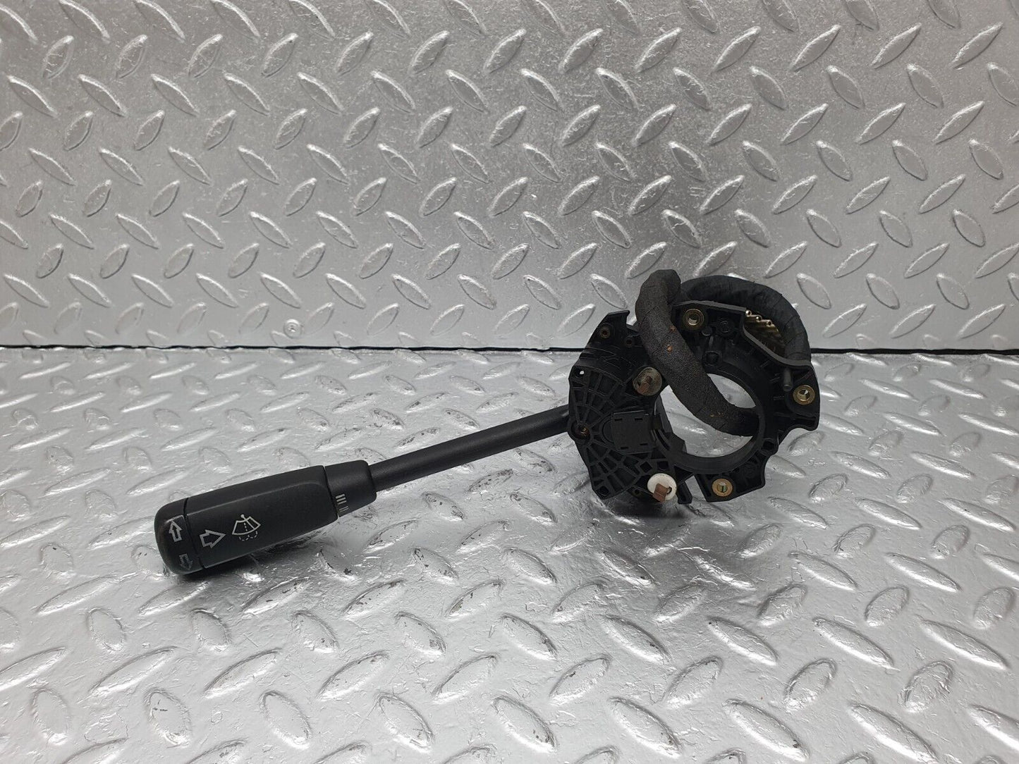 41607 Mercedes-Benz W124 200E Indicator Wiper Stalk 1245450224
