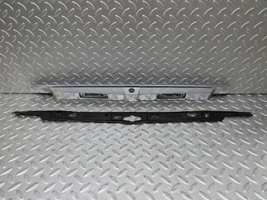 26038 Mercedes-Benz W116 450SE number Plate Light Holder Moulding 1166900580