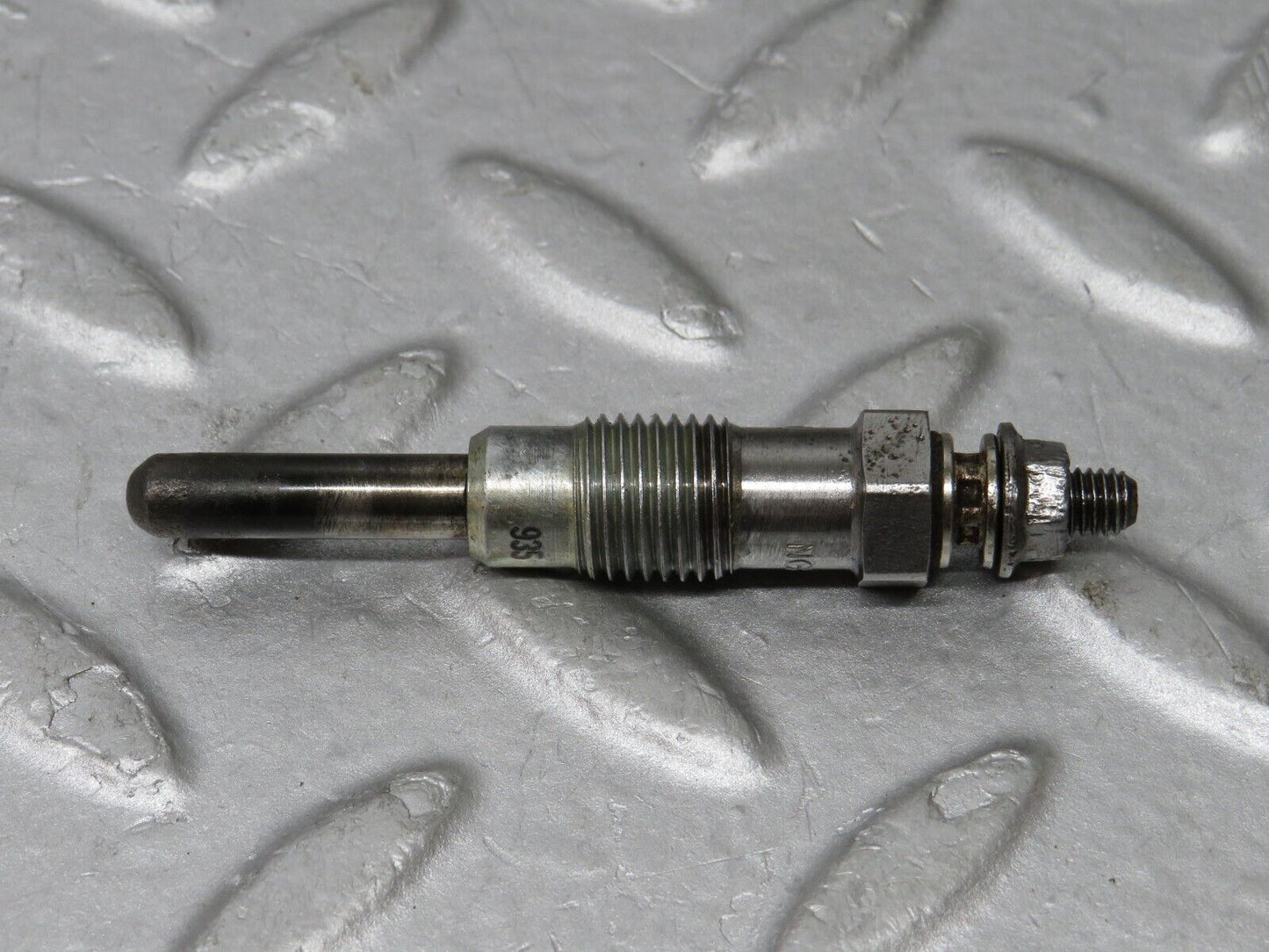 35888 Mercedes-Benz 240D OM616.912 Glow Plug NGK Y-902R