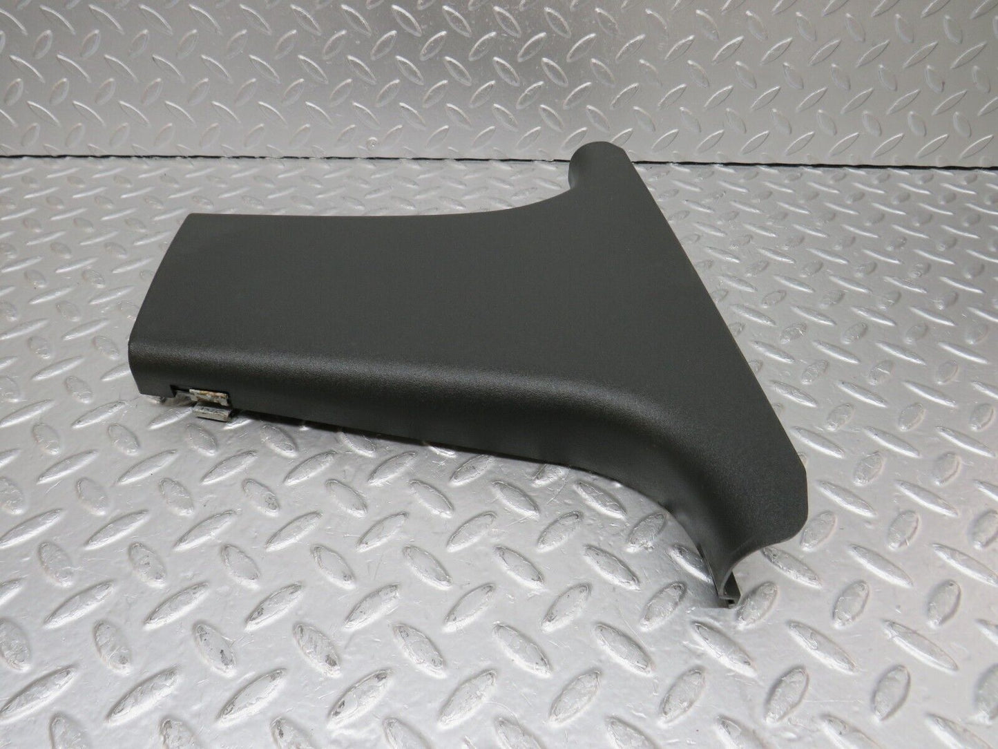 34798 Mercedes-Benz W210 320E B Pillar Bottom Cover Right 2106902230 210692022