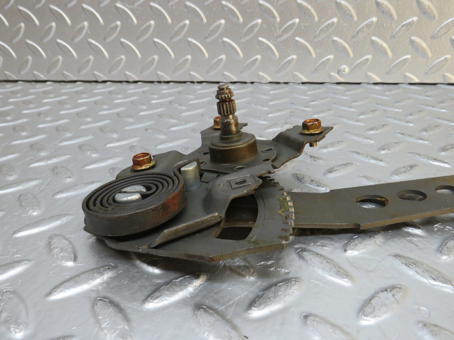 0445 Mercedes-Benz W123 230E Rear Right Window Manual Regulator