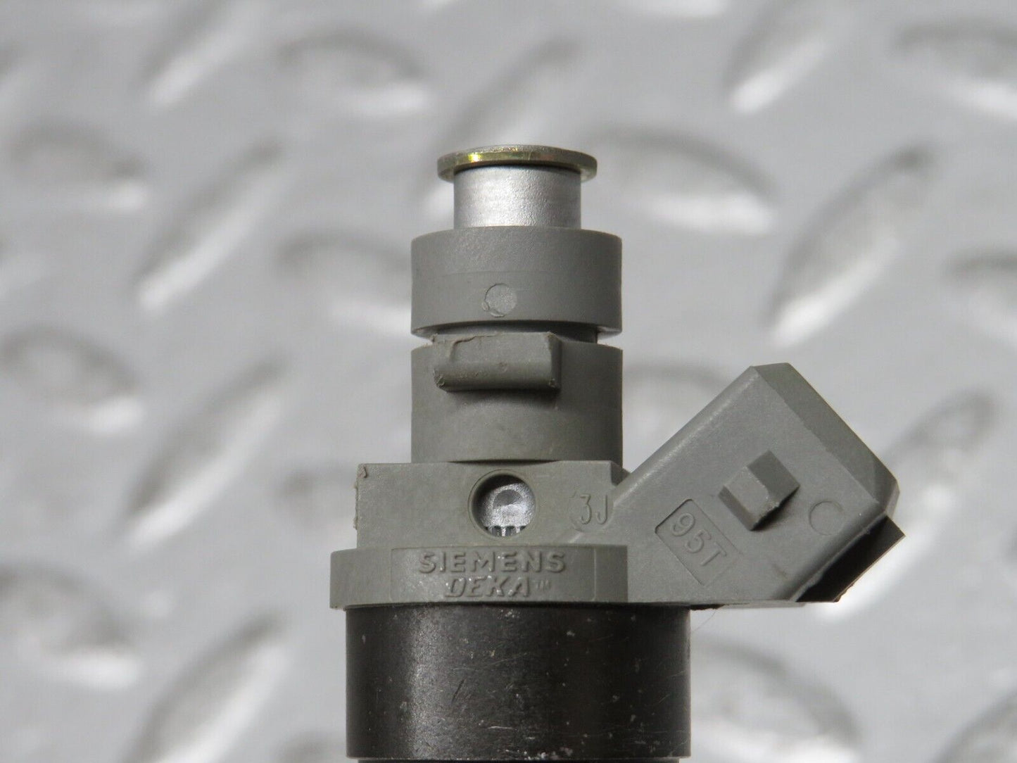 33483 Mercedes-Benz W202 C180 Fuel Injector Siemens 0000787423