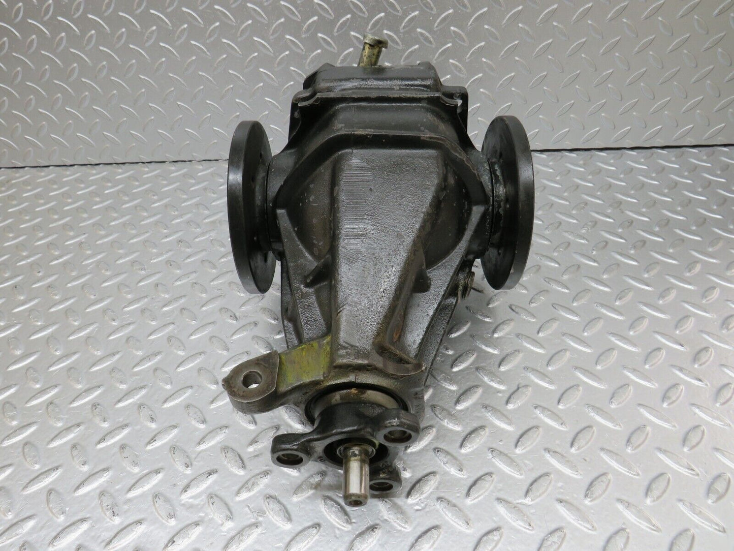 34262 Mercedes-Benz W201 190E Rear Differential Ratio 3.23 2013511401