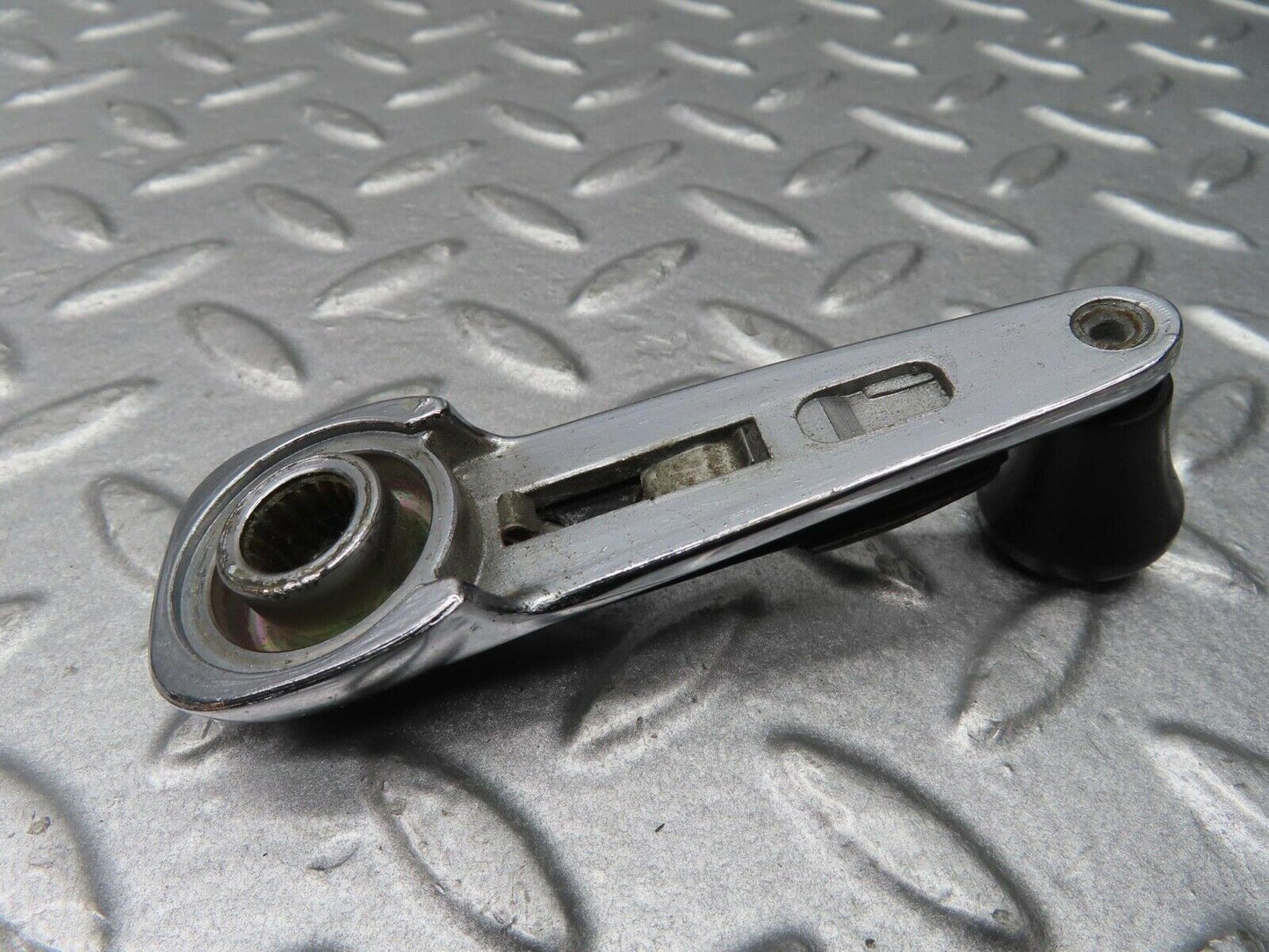 13122 Mercedes-Benz W111 220S Window Lifter Crank Handle