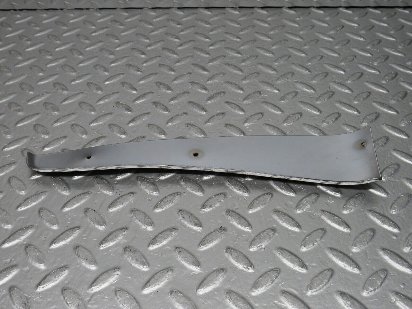 0737 Mercedes-Benz C107 350SLC Coupe Door Chrome Cover Right Side