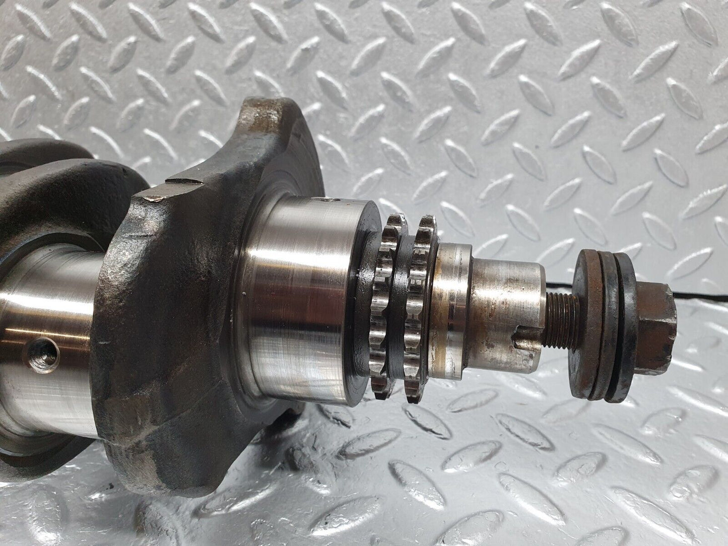 40878 Mercedes-Benz W123 240D Crankshaft
