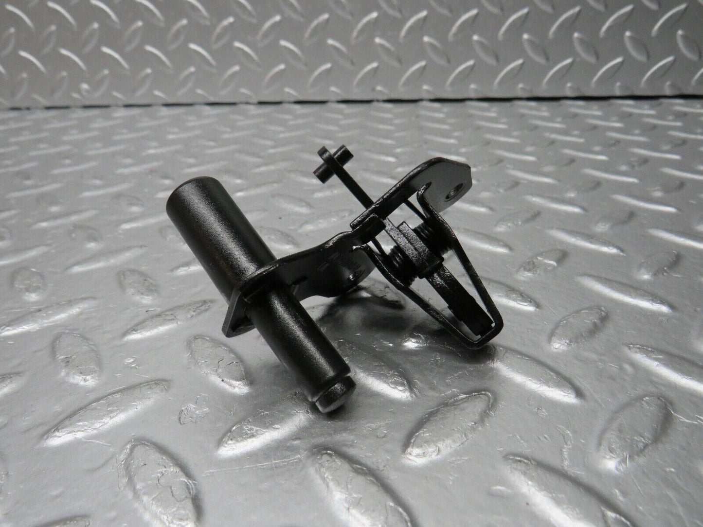 30388 Mercedes-Benz W124 230E Bonnet Lock Catch