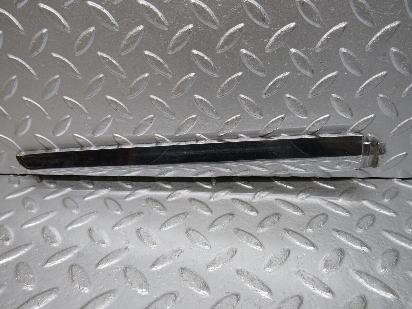 0665 Mercedes-Benz C107 350SLC Coupe Trunk Chrome Handle Moulding Right 1076901480
