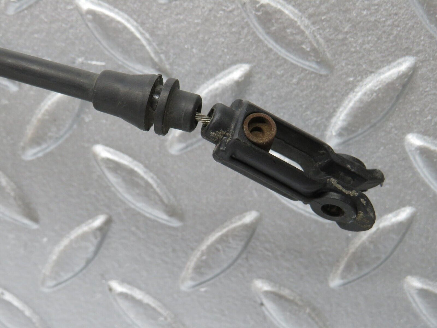 33742 Mercedes-Benz W201 190E 2.0L Bonnet Release Cable