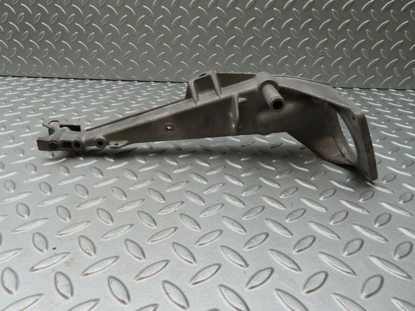 4773 Mercedes-Benz W114 280CE Coupe Brake Pedal Bracket 1152940701