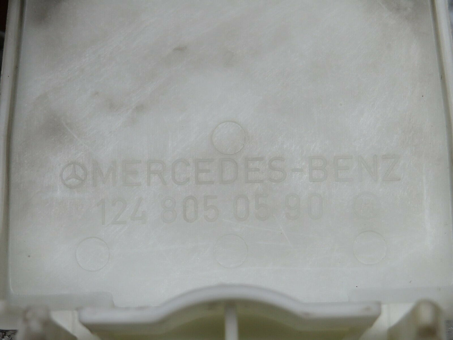 24267 Mercedes-Benz S124 220TE Rear Door Lock Vacuum Actuator Cover 1248050590