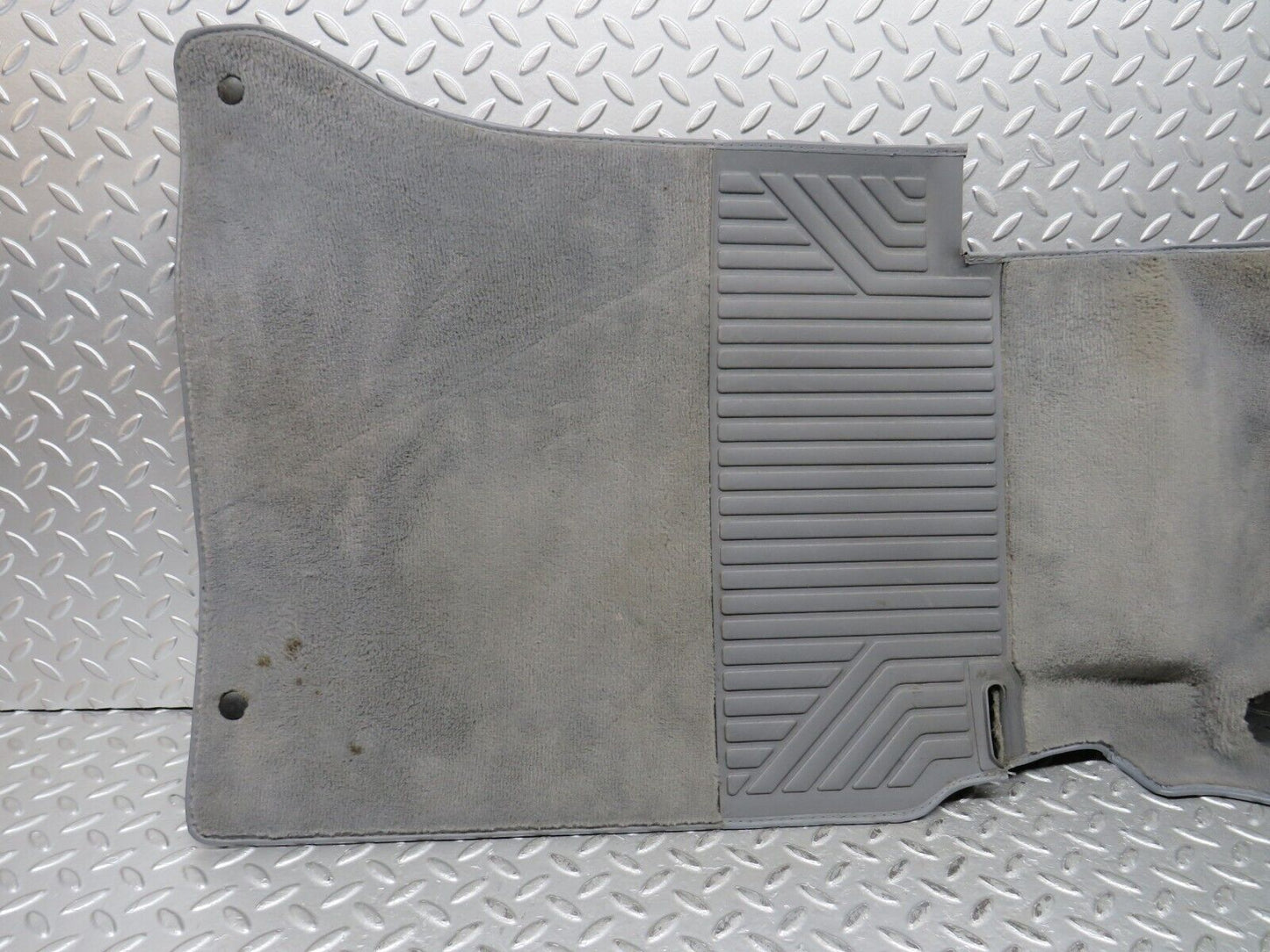 30314 Mercedes-Benz W124 230E Front Right Floor Carpet Grey 1246802240