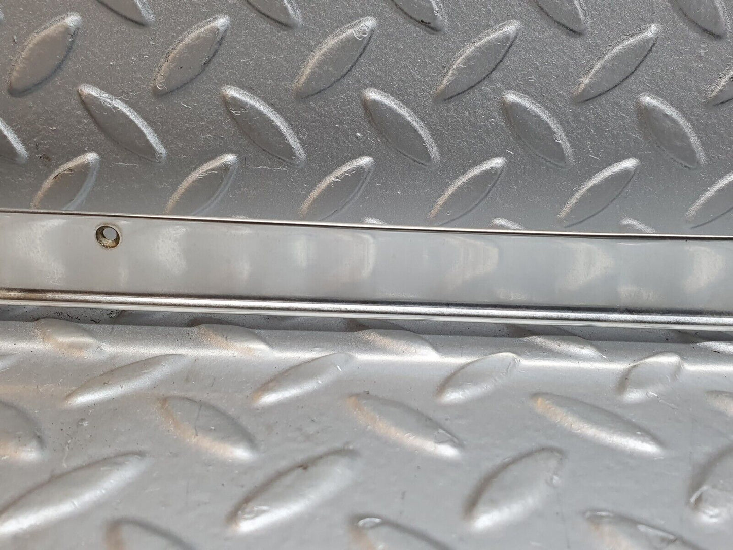 41261 Mercedes-Benz W126 300SE Roof Chrome Trim Right Side