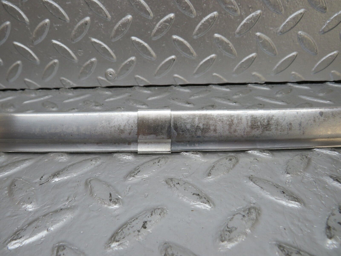 34470 Mercedes-Benz C126 380SEC Coupe Front Windscreen Upper Frame Trim