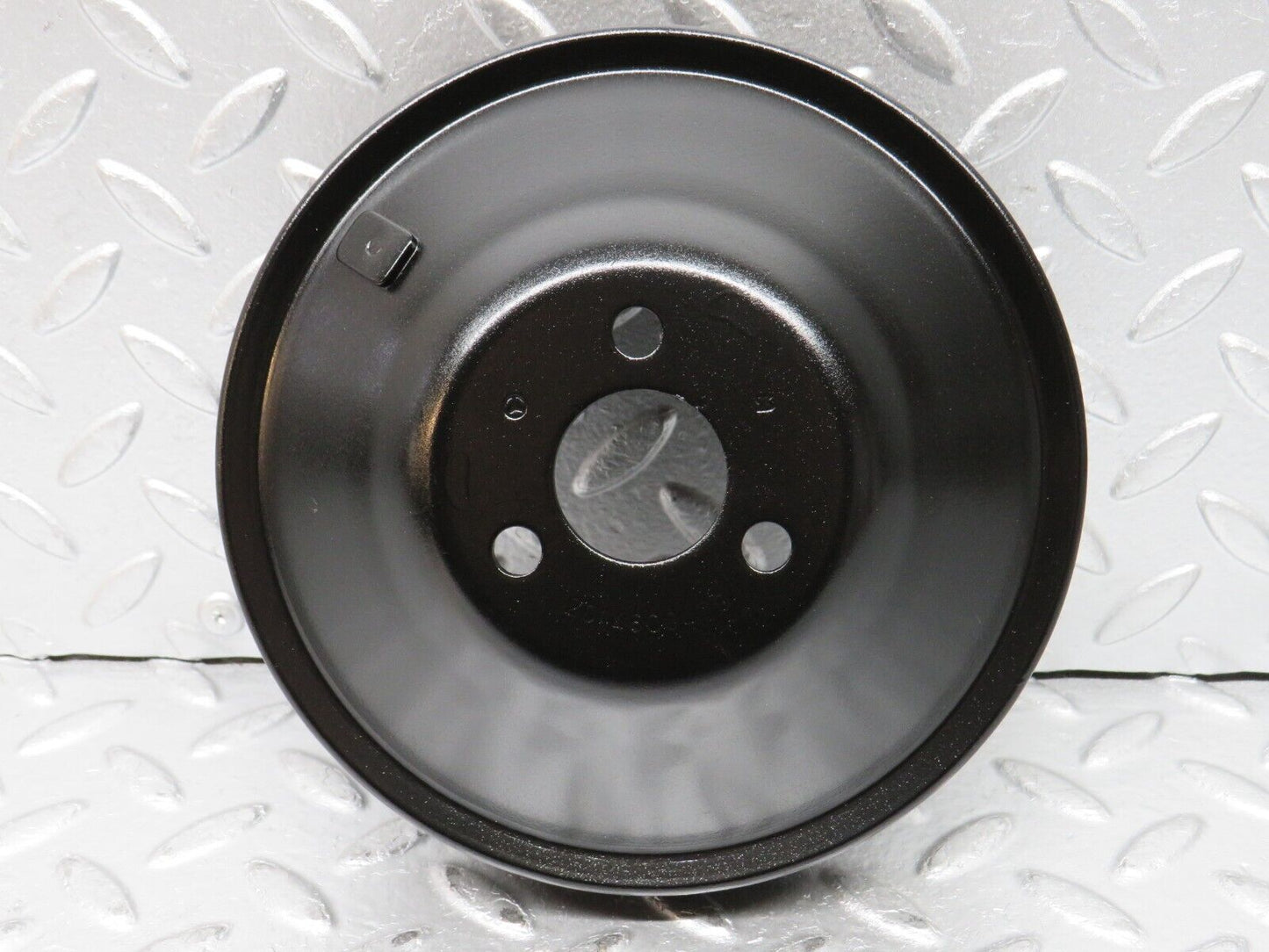 31674 Mercedes-Benz W201 190LE Steering Pump Pulley 2014600479
