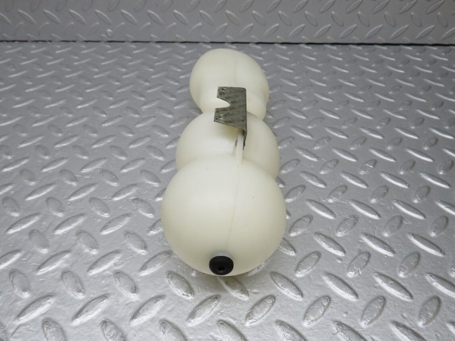 36529 Mercedes-Benz W201 190E 2.0L Vacuum Reservoir