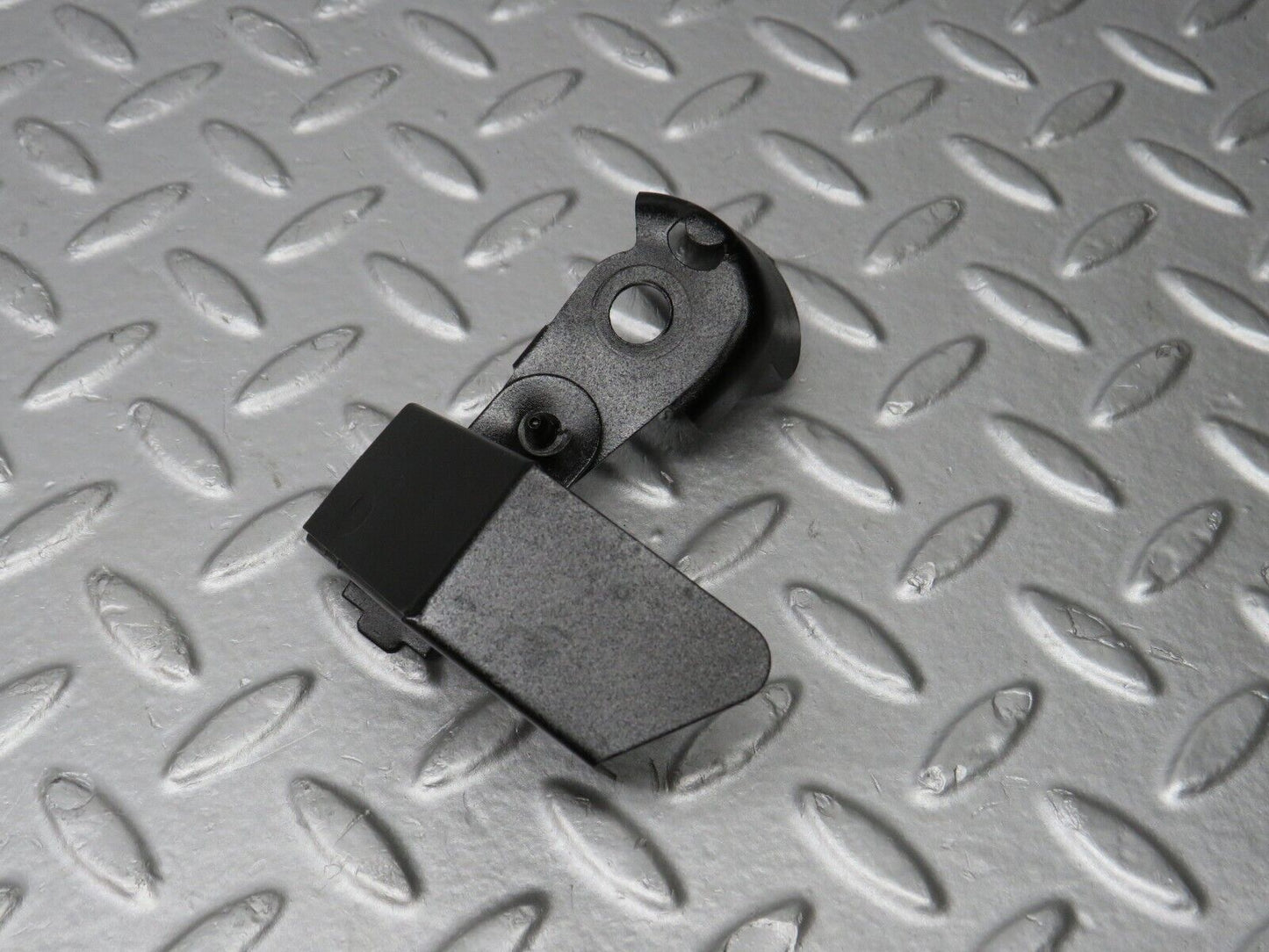 39005 Mercedes-Benz W201 190E 2.6L Steering Box Joint Cover