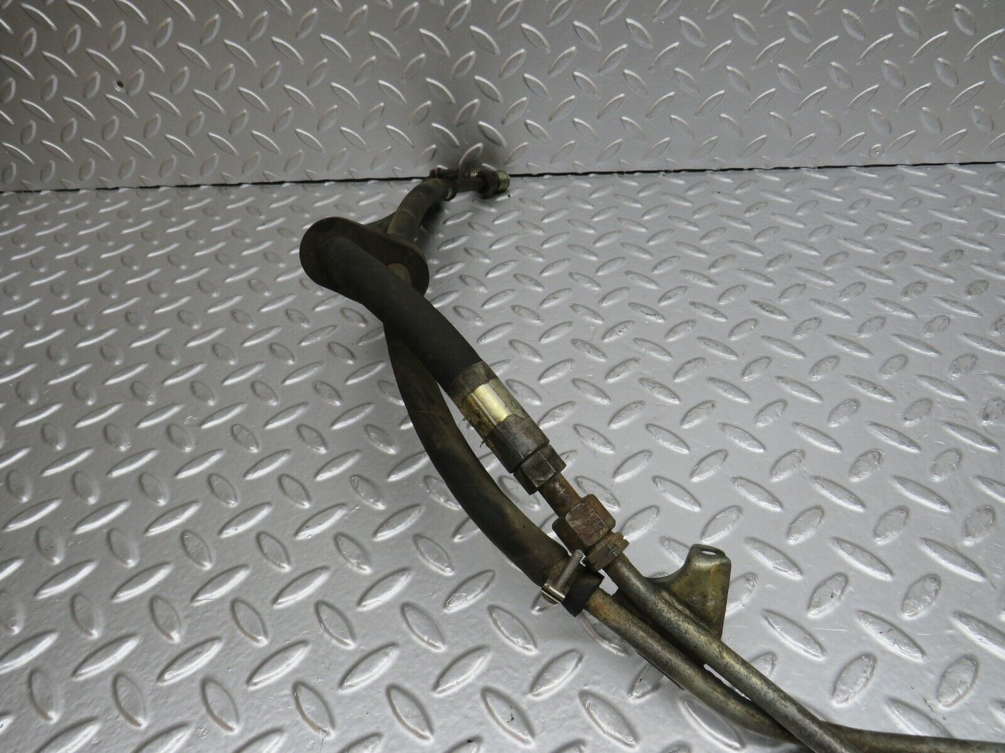 30566 Mercedes-Benz W124 230E Power Steering Pump Oil Pipe Hose