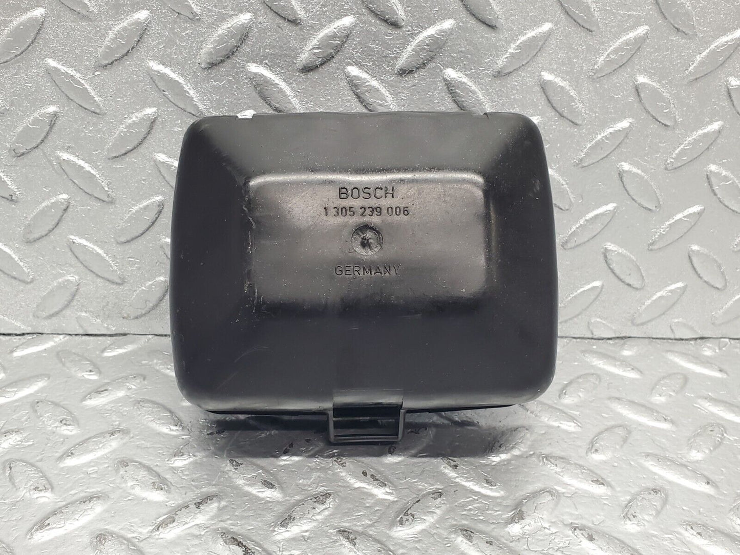 44047820