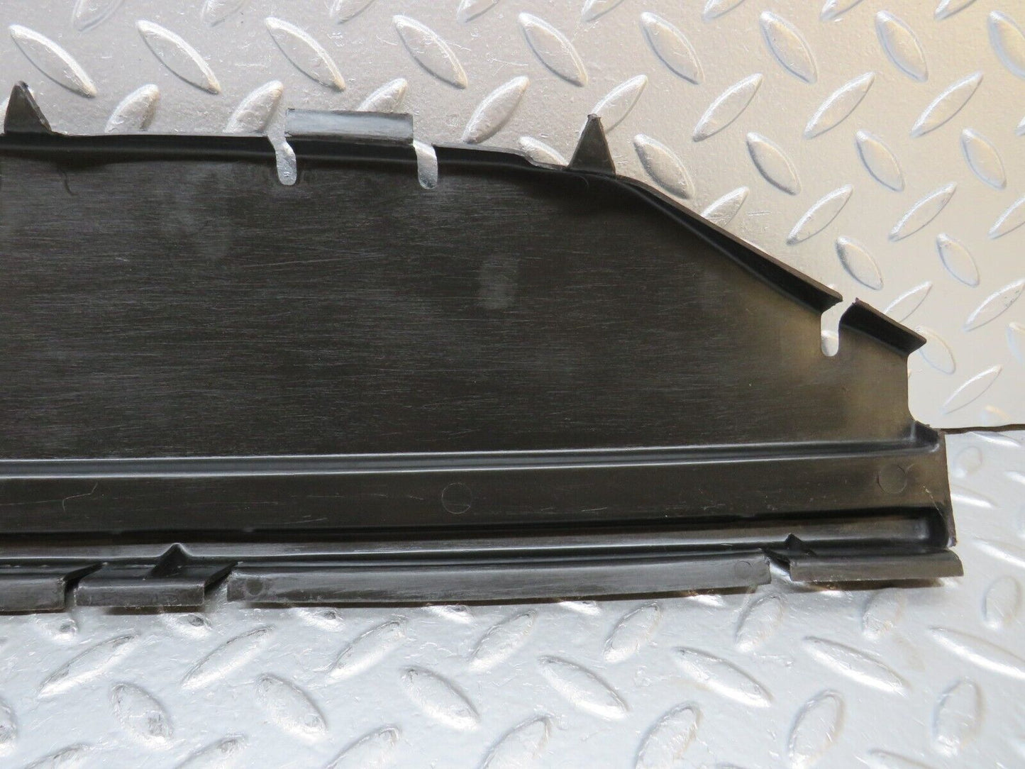 31873 Mercedes-Benz W201 190LE 1.8L Sunroof Cable Slide Cover 2017820156
