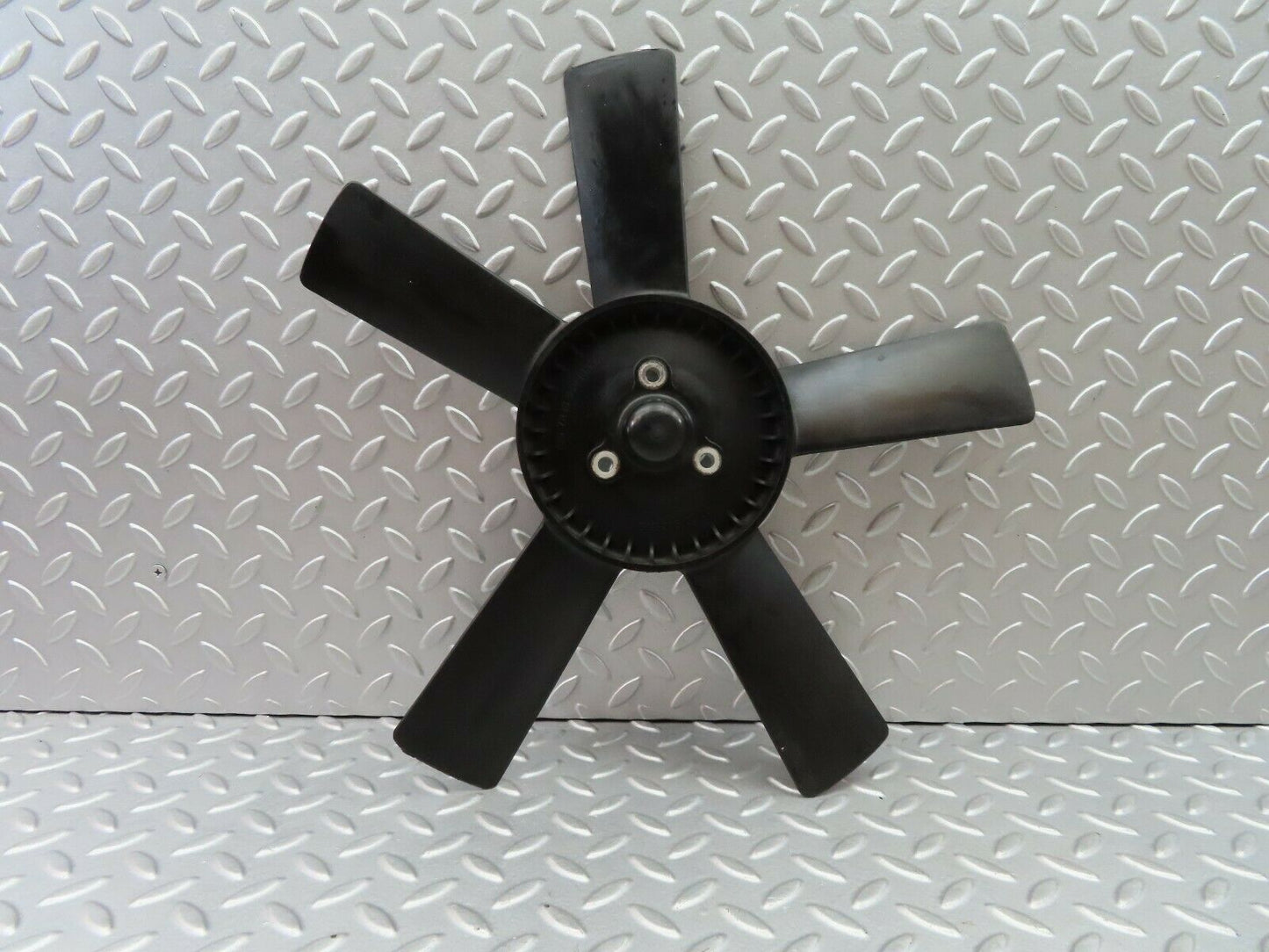 5945 Mercedes-Benz W123 200 Engine Cooling Fan 6162050506